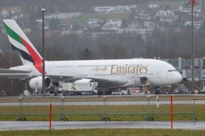 Emirates-A380 (2)