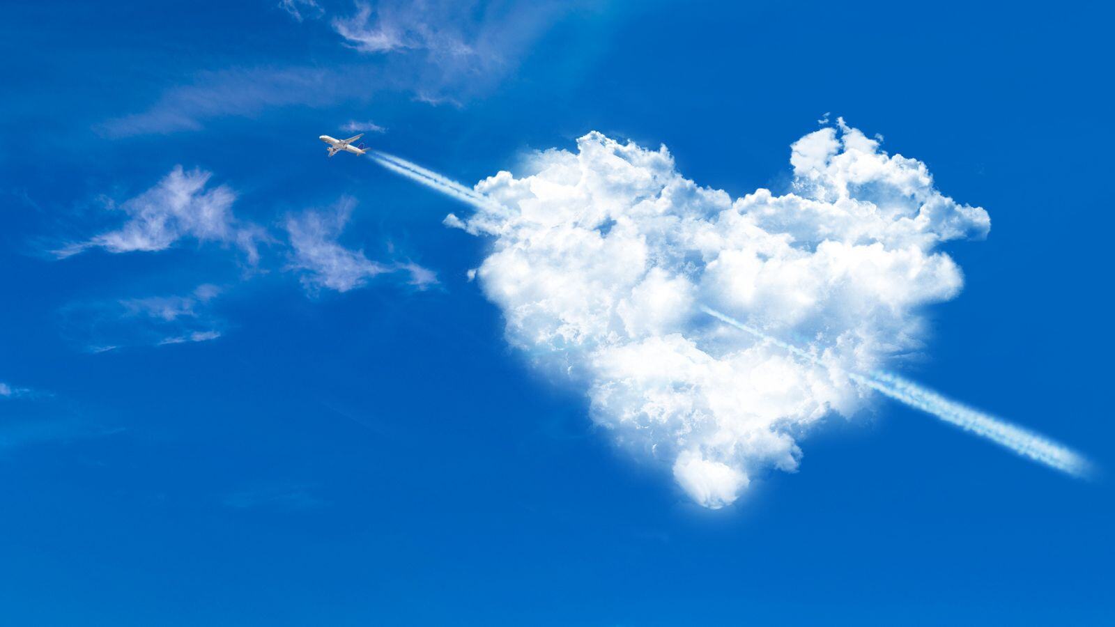 Plane cloud heart